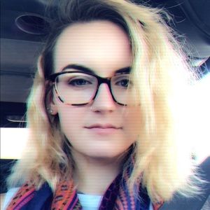 Meet your Posher, Katelyn